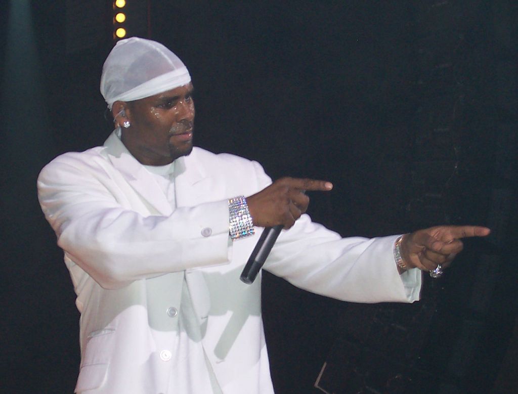 R. Kelly urządził sobie harem?