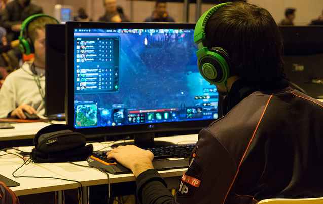 Obrolan Kami dengan Gamer yang Menghabiskan Duit Puluhan hingga Ratusan Juta untuk Game