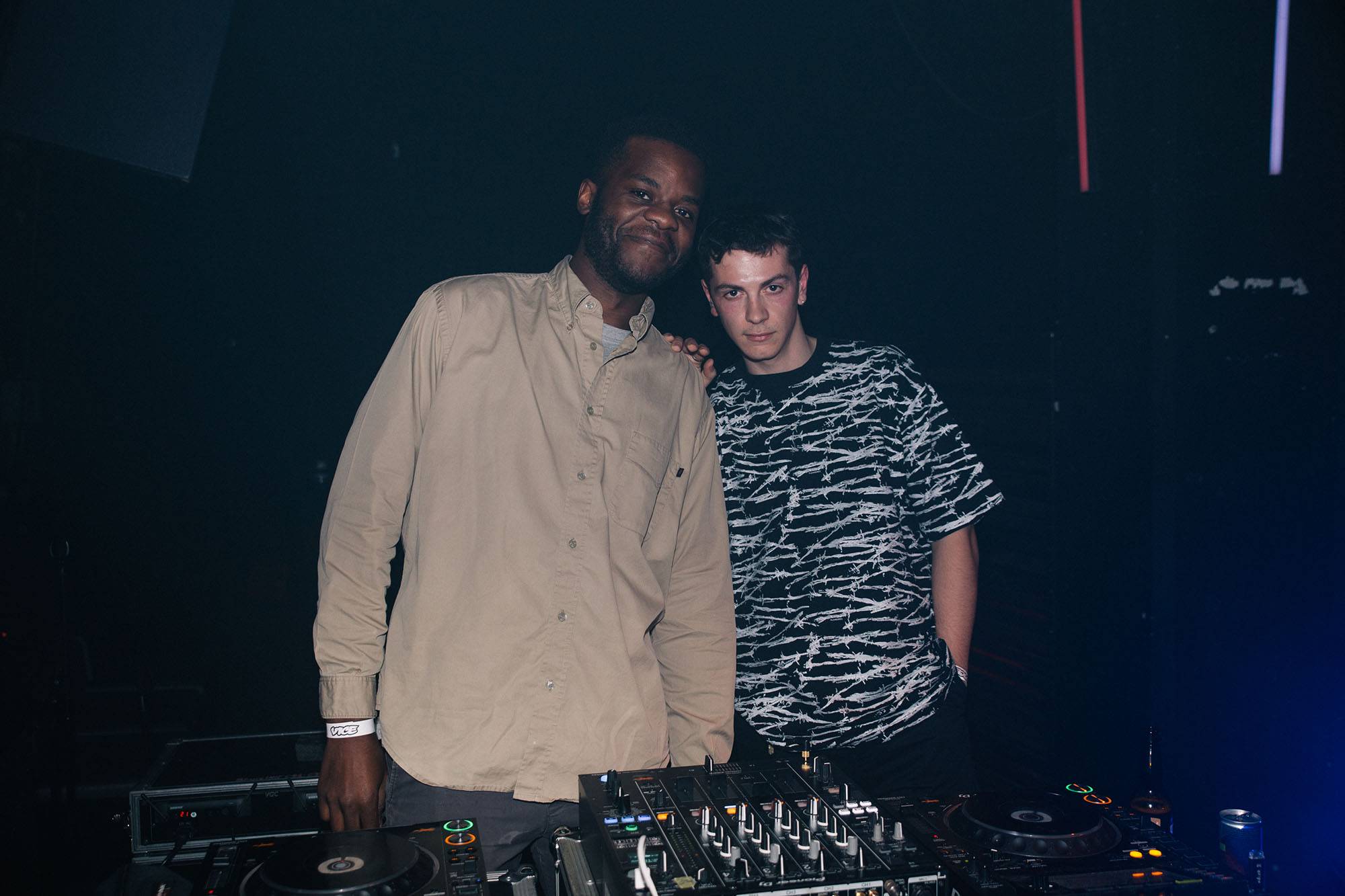 1544191219386-vice-party11