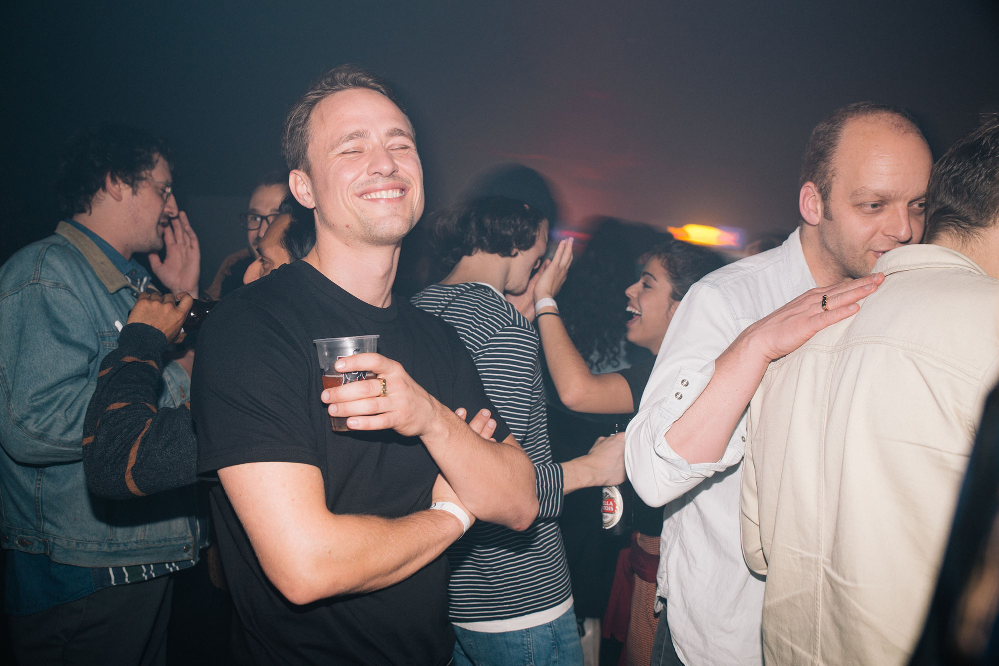 1544191410862-vice-party23