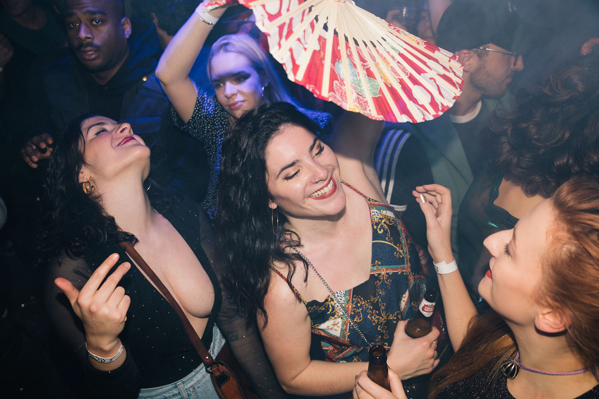 1544191491449-vice-party27