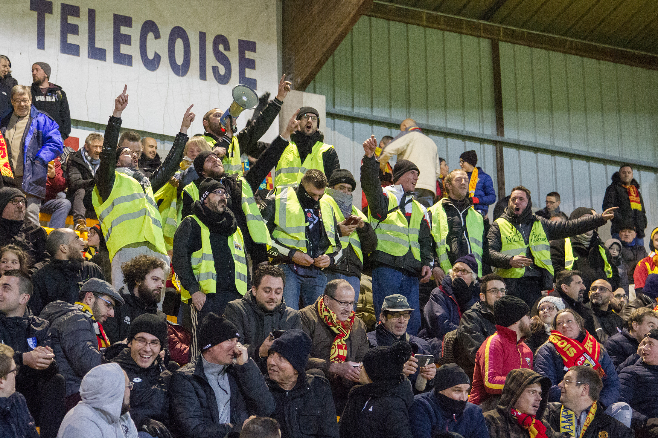 Gilets jaunes lors de Red Star Lens à Beauvais