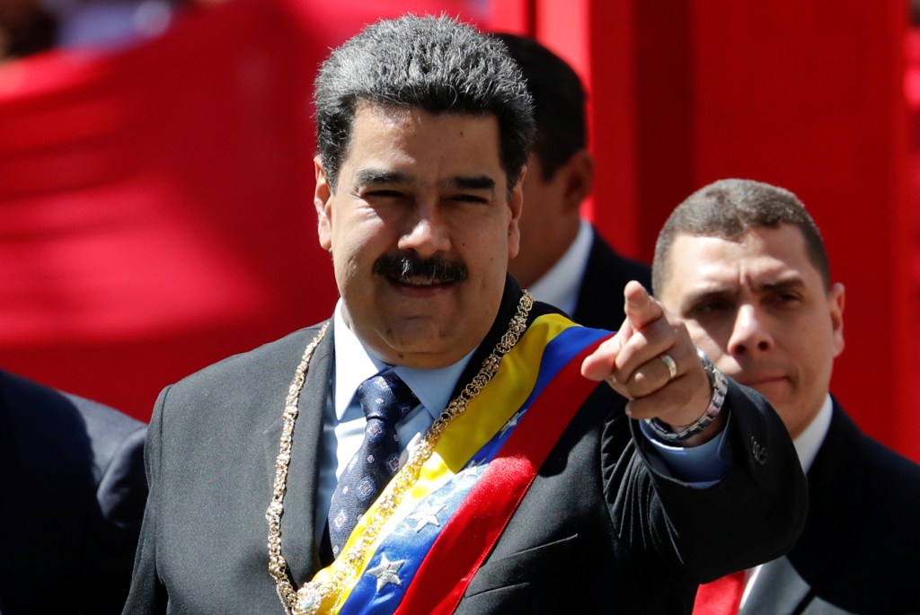 Por qué todos los españoles tenemos que opinar sobre Venezuela todo el rato