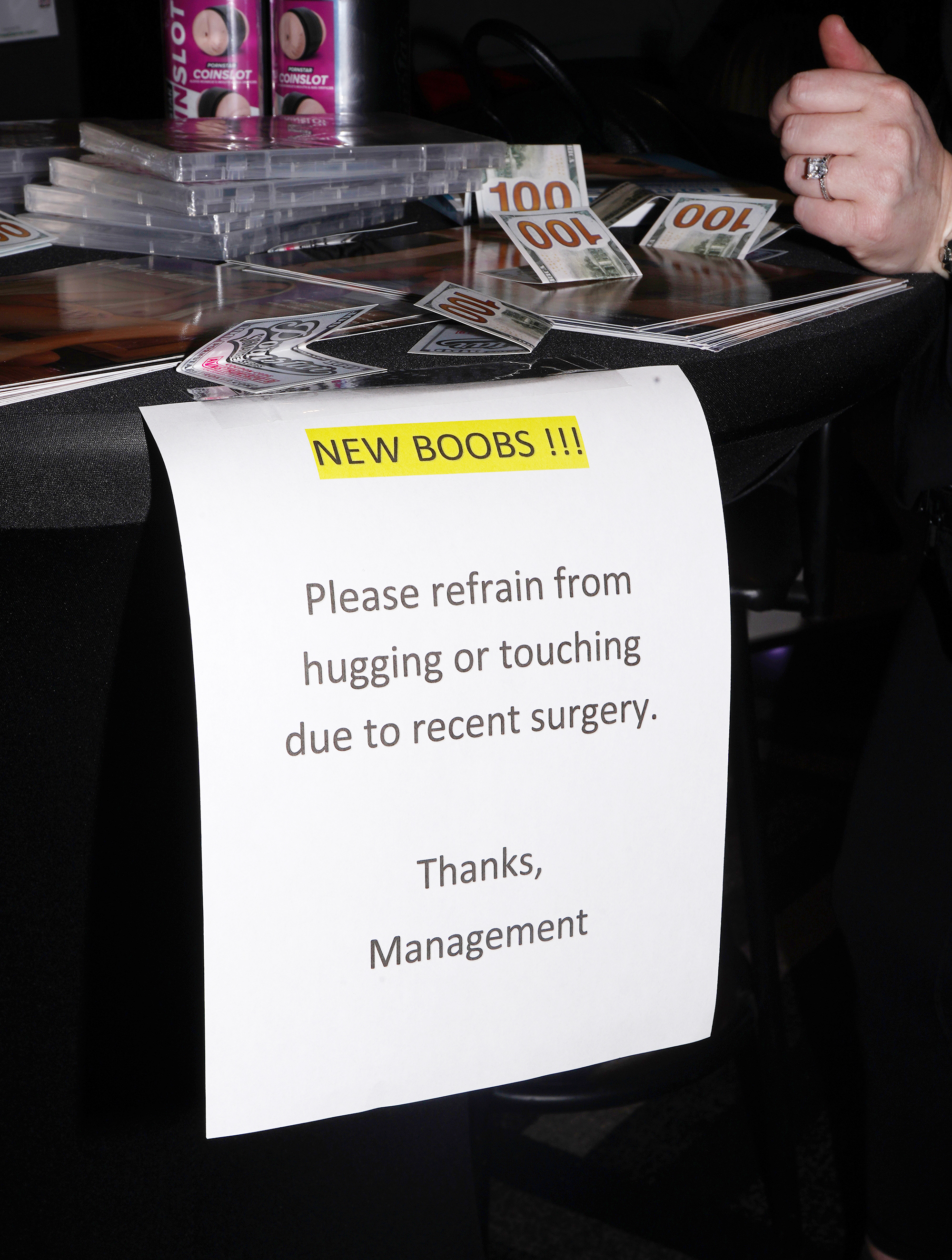 A sign that reads
