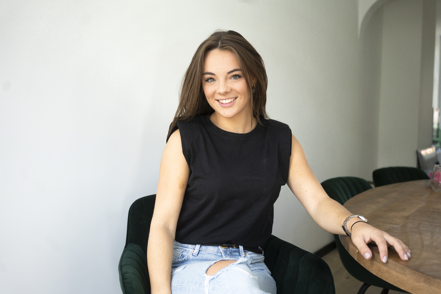 elise van veen.