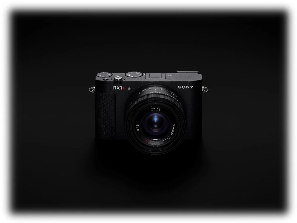 Sony Drops a Surprise Fujifilm GFX100RF Competitor. Here’s Where to Pre-Order the New RX1R III.