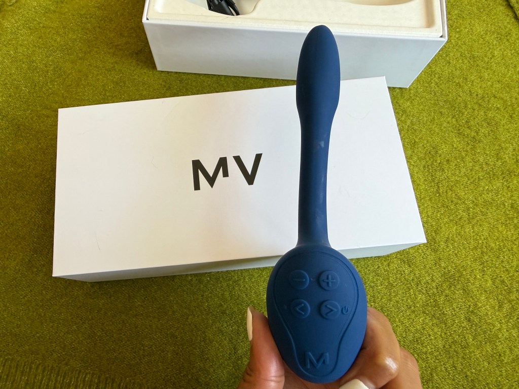 MysteryVibe Molto Review: This Bendable G-Spot and P-Spot Sex Toy Actually Adapts to Your Body